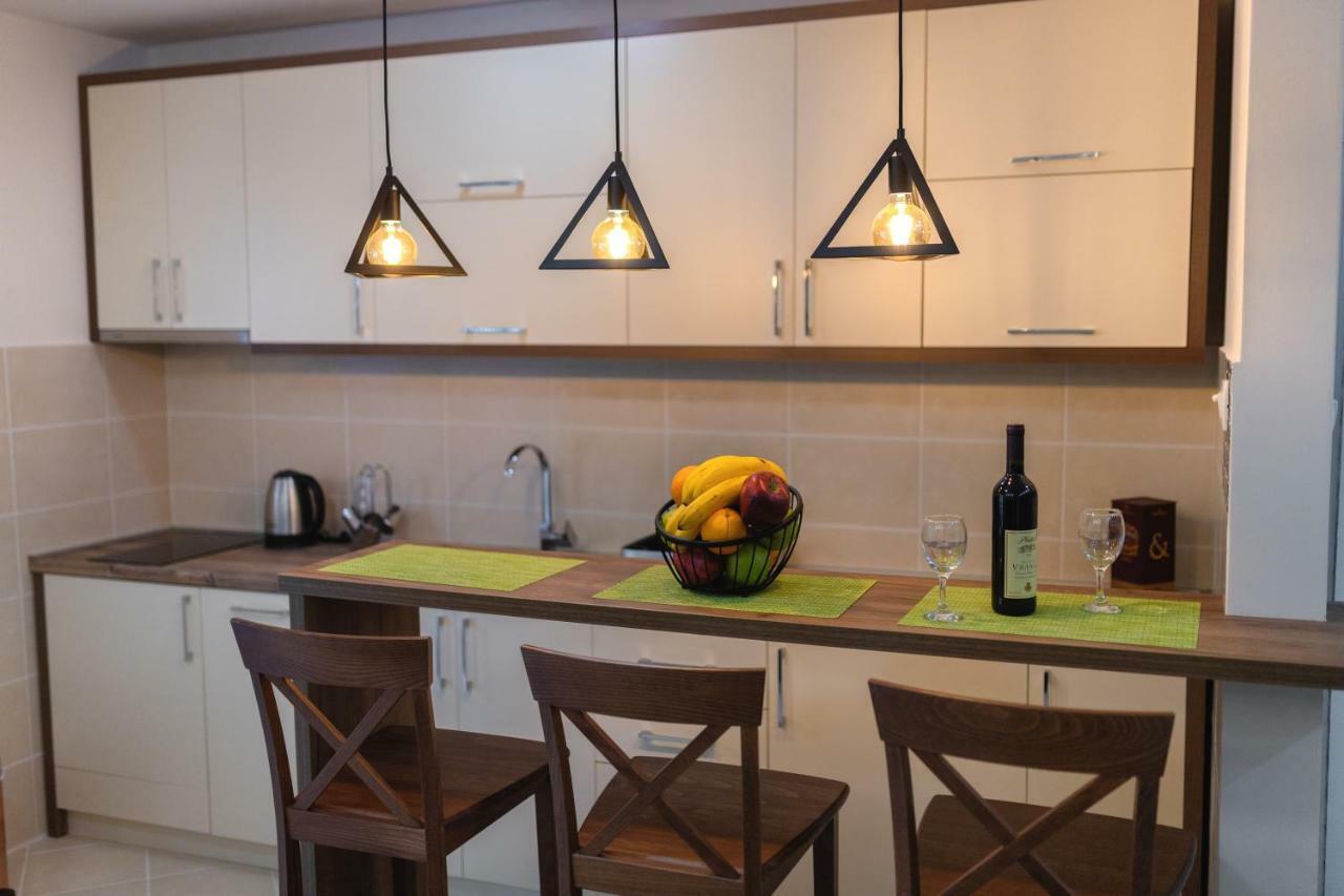 Apartmani Tref Petrovac Luaran gambar