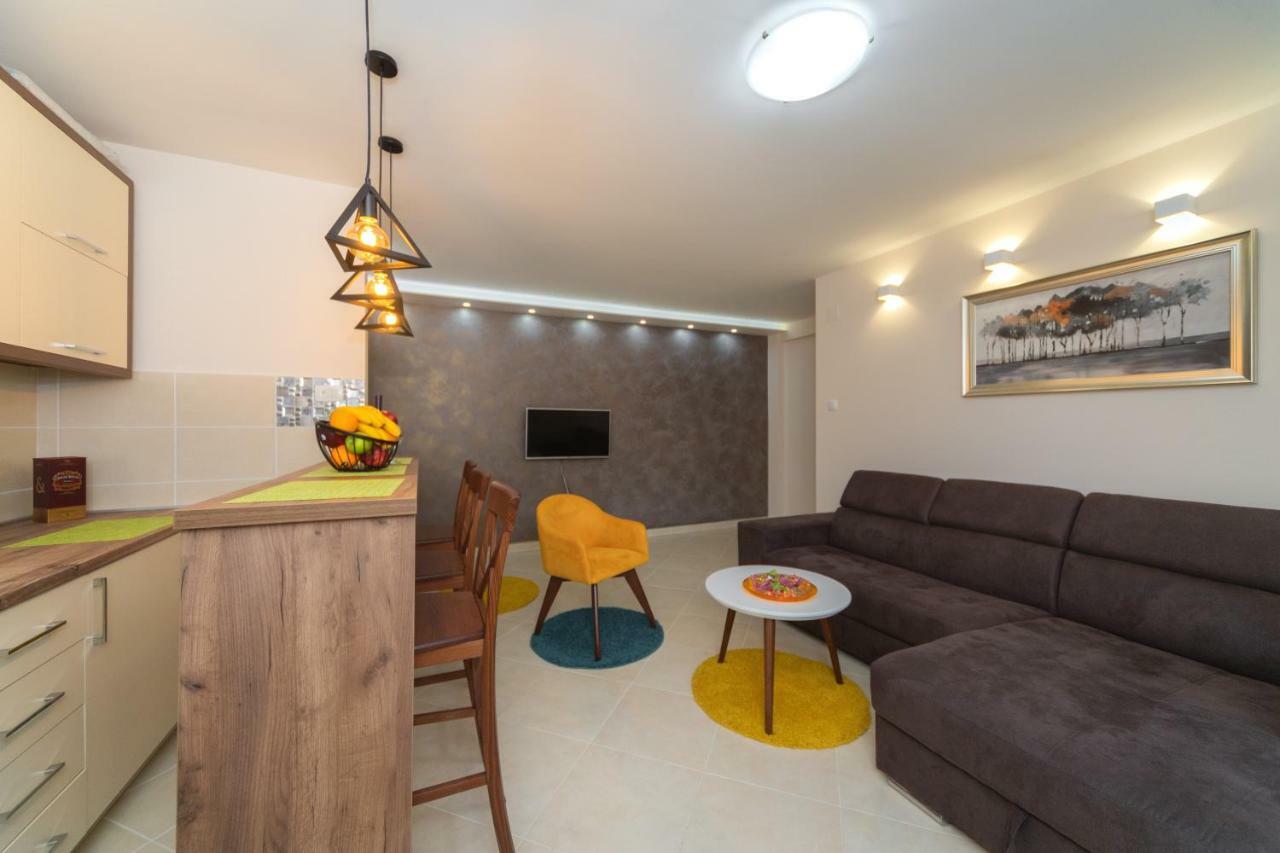 Apartmani Tref Petrovac Luaran gambar