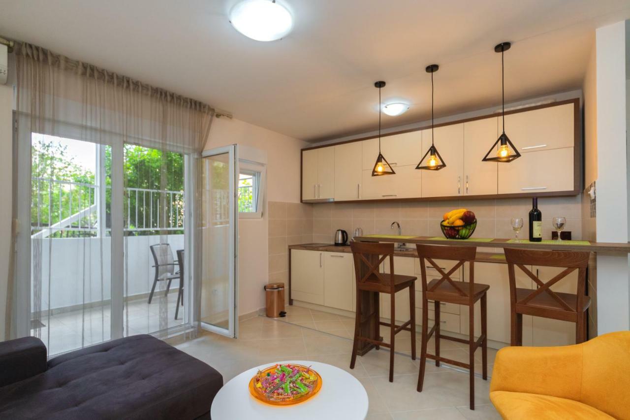 Apartmani Tref Petrovac Luaran gambar